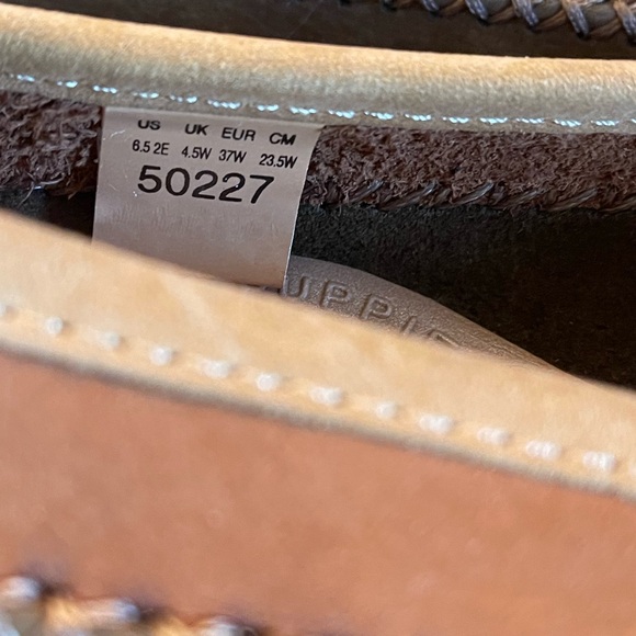 NWOT Hush Puppies Easy Time Slip On Women's Shoe - Picture 8 of 9